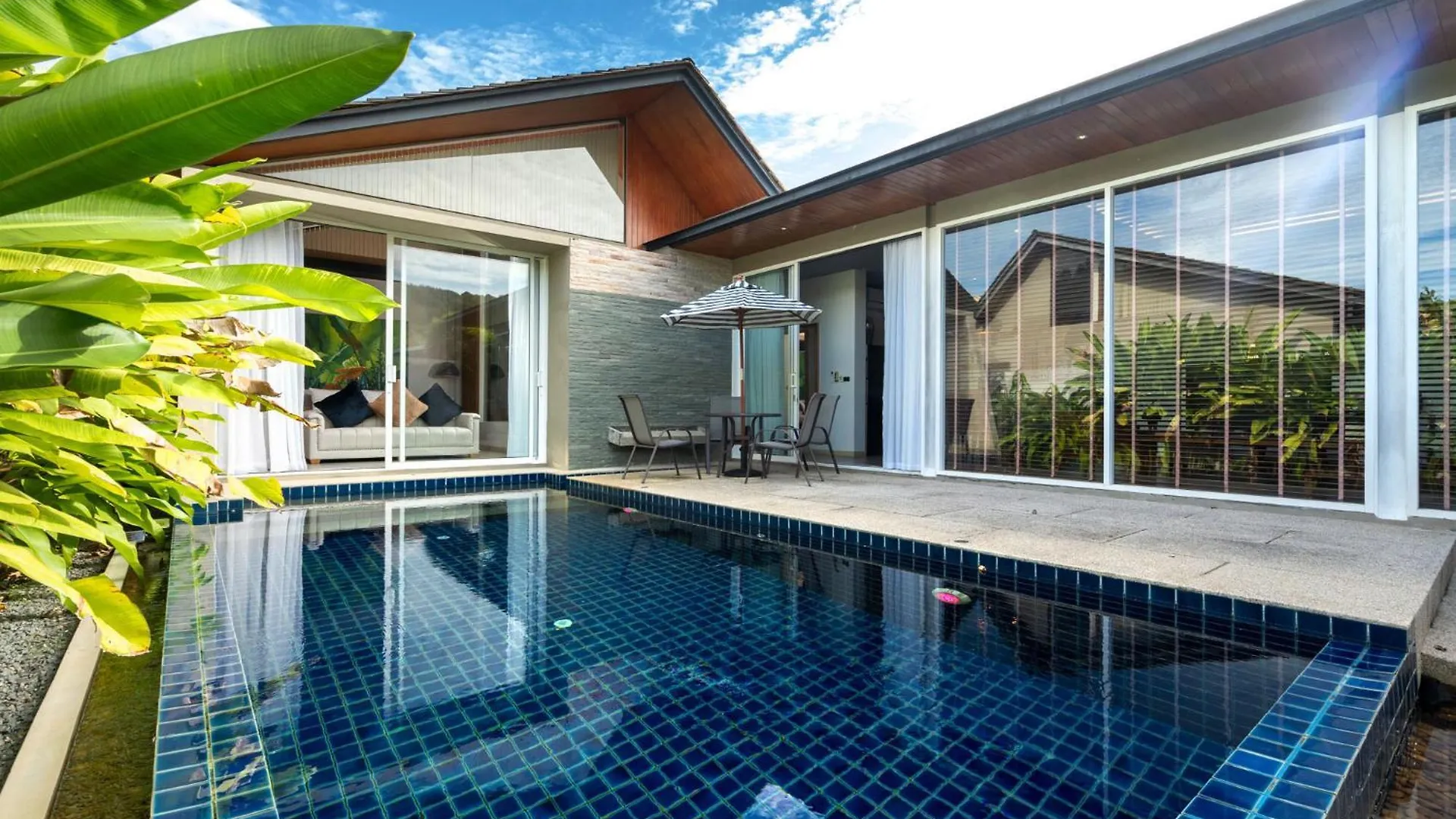 Sunpao Pool Villa By Hcr Layan Beach  Thailand