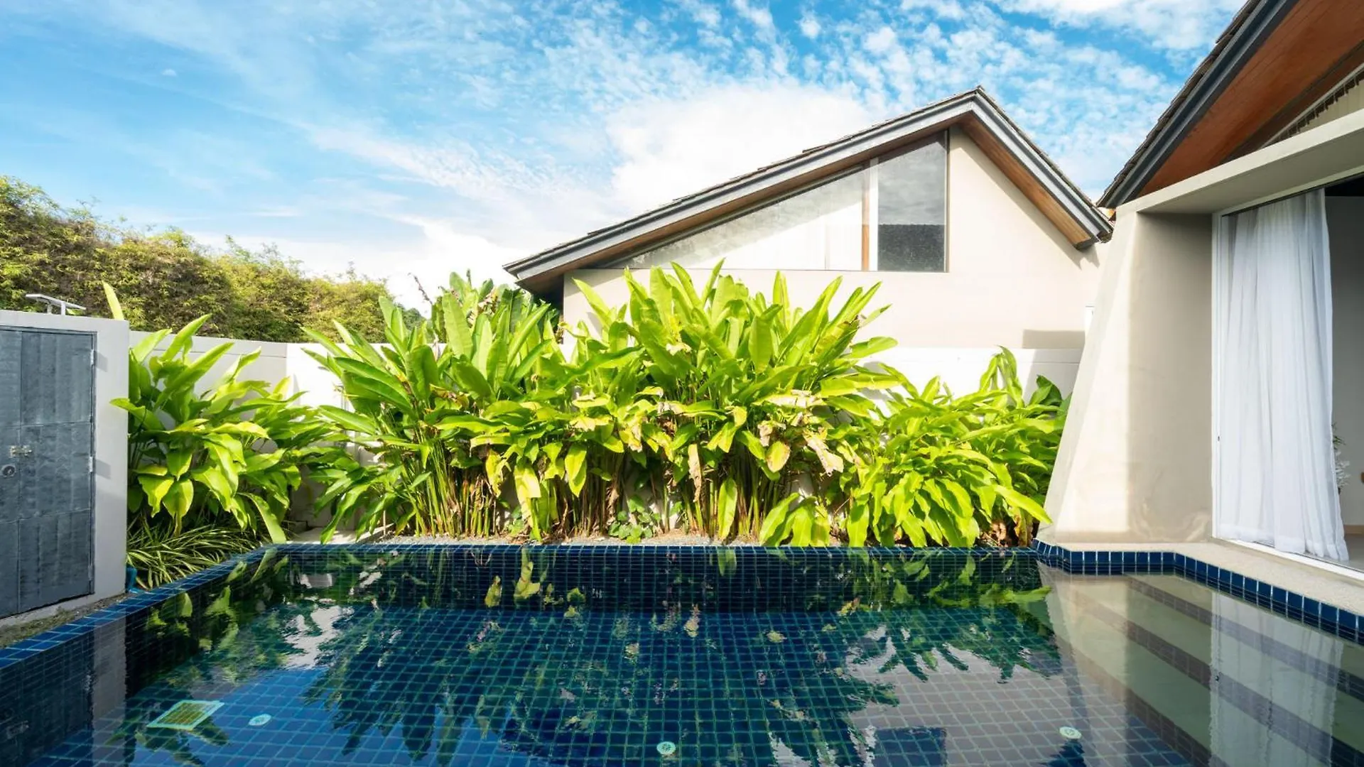 Sunpao Pool Villa By Hcr Layan Beach  Layan Beach (Phuket)